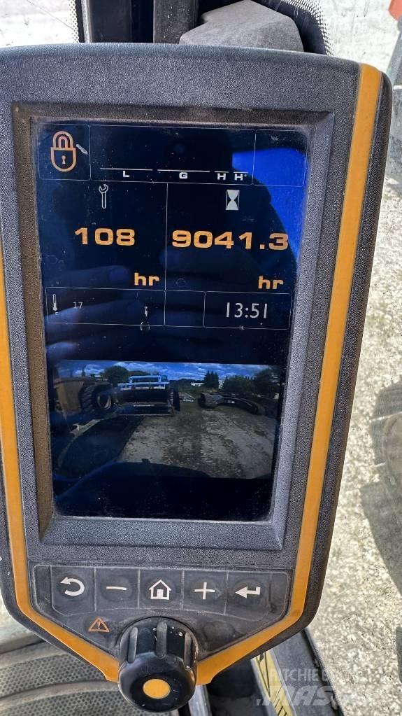 JCB 220 LC Bageri guseničari