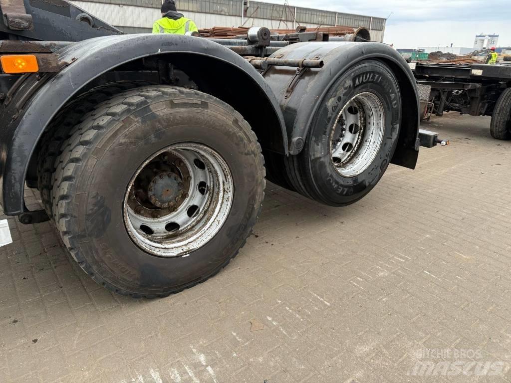 Volvo FH 12 420 Rol kiper kamioni sa kukom za podizanje tereta