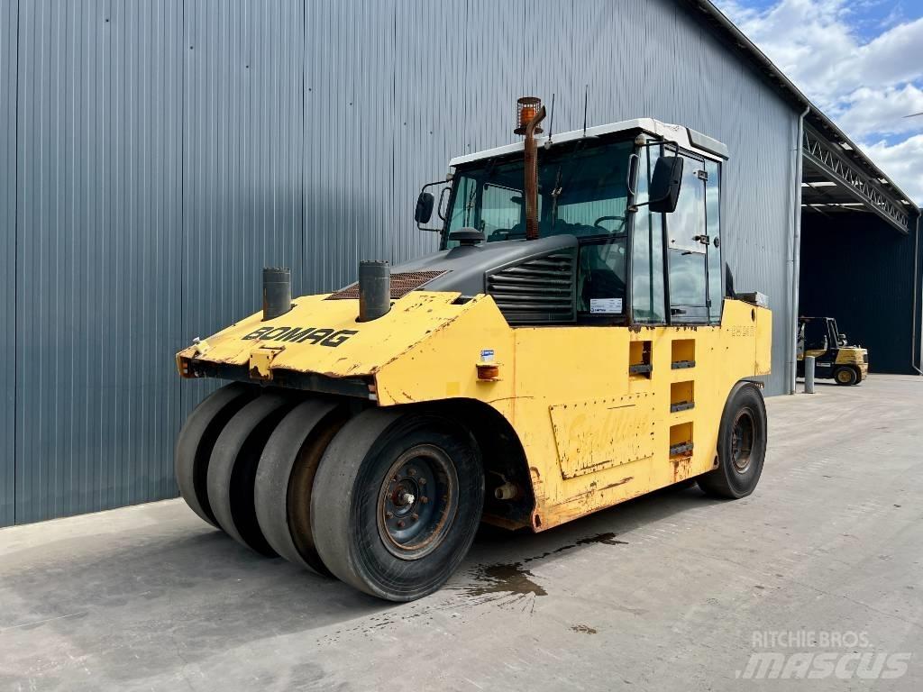 Bomag BW24R Gumeni valjci na točkovima