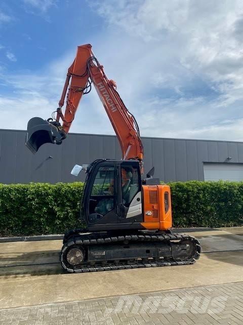 Hitachi ZX 135 US-6 Bageri guseničari