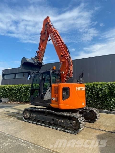 Hitachi ZX 135 US-6 Bageri guseničari