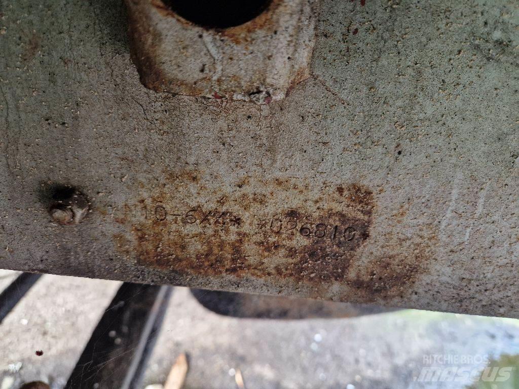 Volvo N1033 6X4 Kamioni-šasije