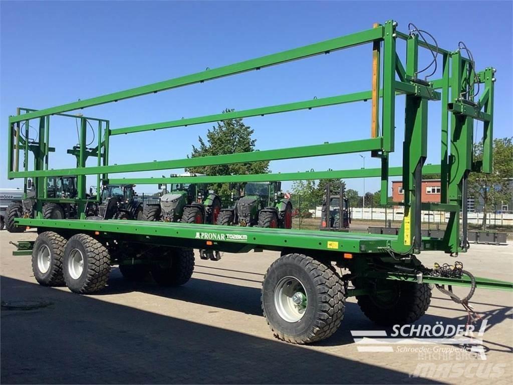 Pronar T028 KM Prikolice za bale
