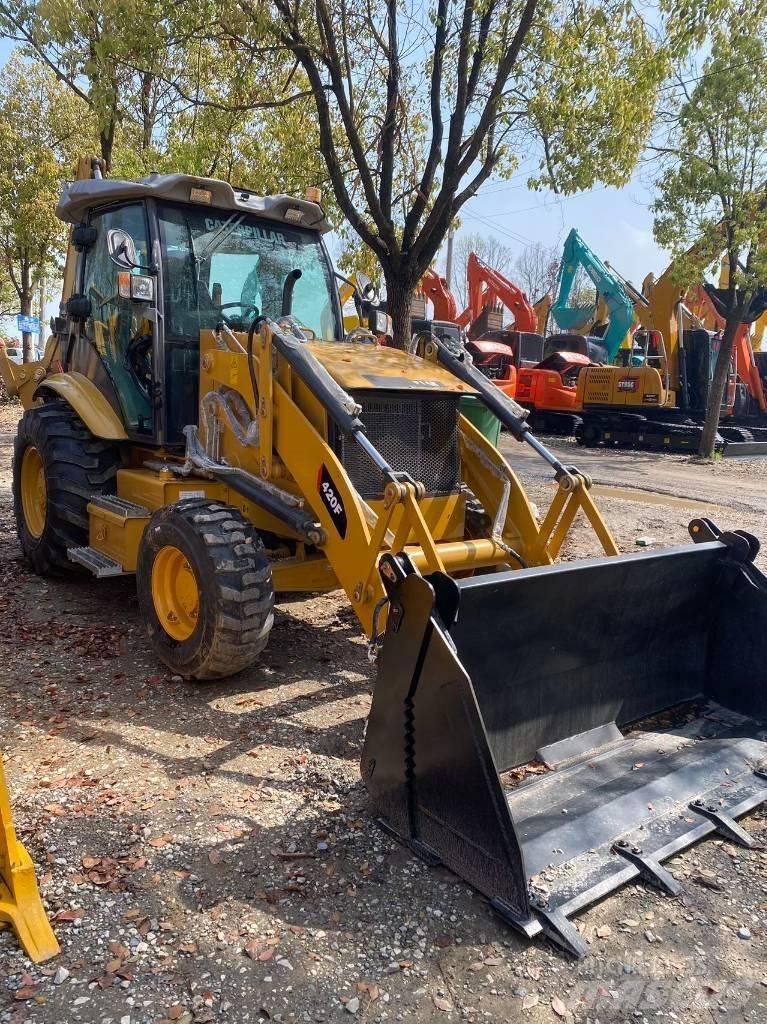 CAT 420 F Rovokopači