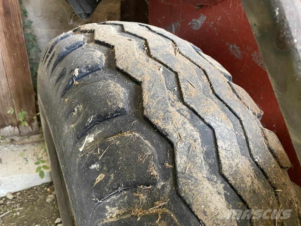 Kuhn FC303GL Kosilice sa postoljem za vuču