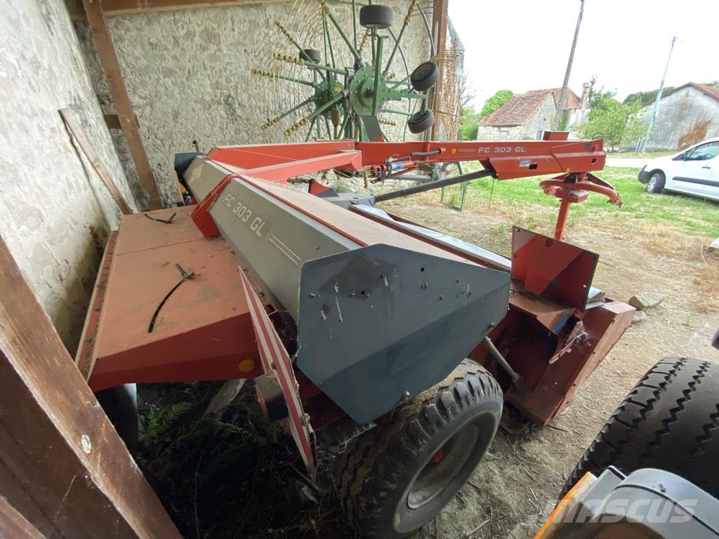 Kuhn FC303GL Kosilice sa postoljem za vuču
