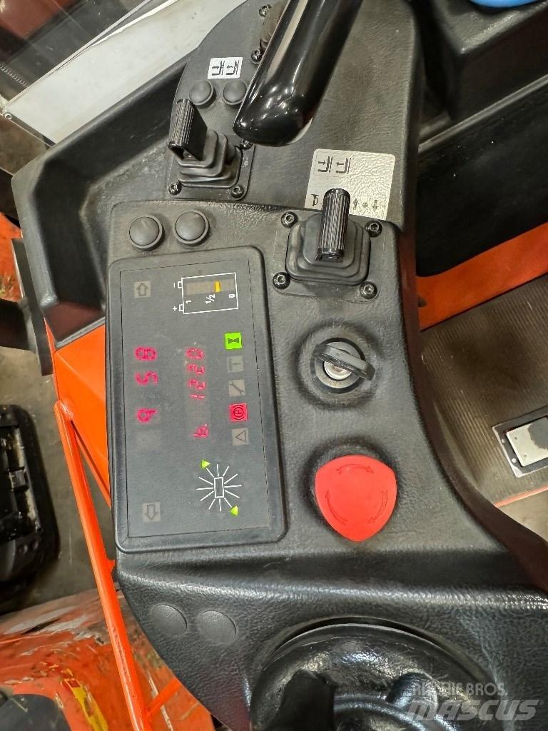 Toyota SSE135L Samopogonski ručni viljuškari