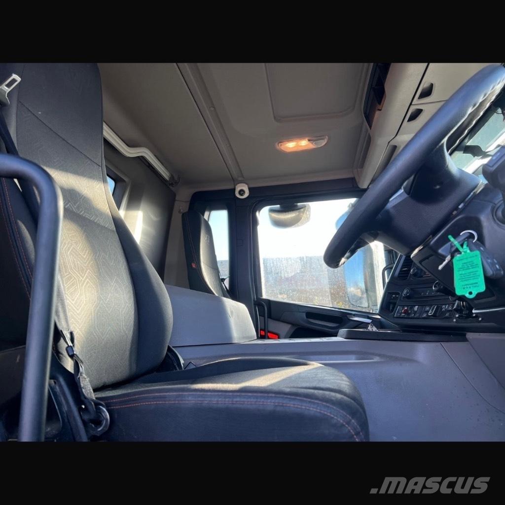 Scania XT410 Kiperi kamioni