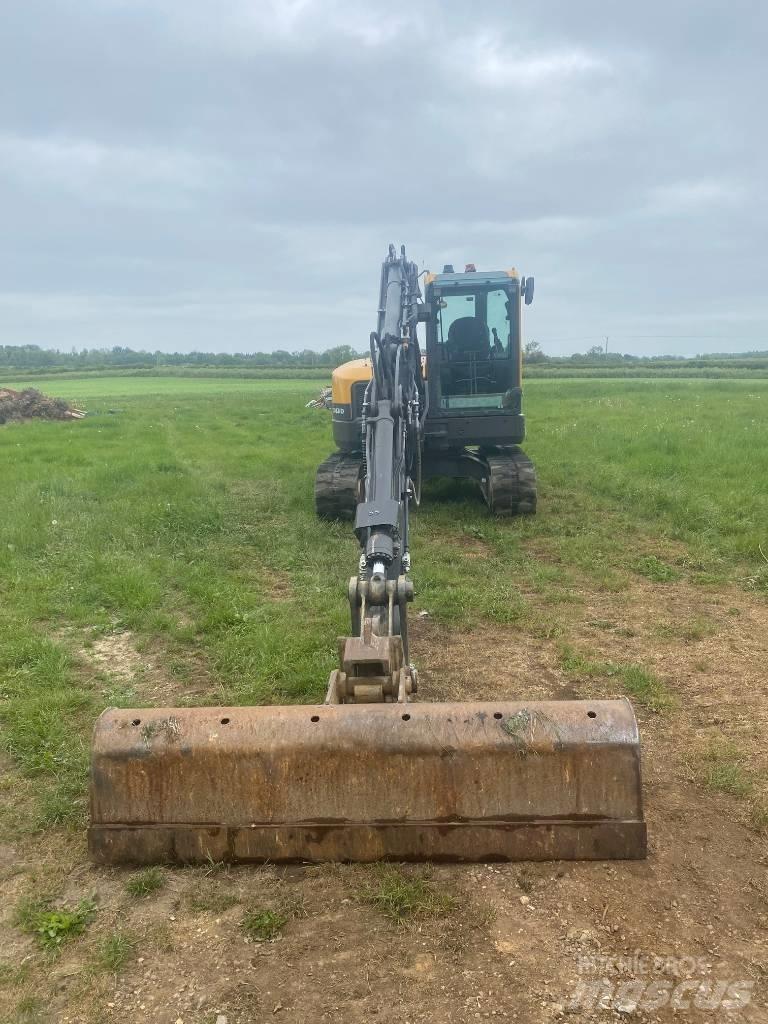 Volvo ECR 88 D Pro Midi bageri 7t – 12t