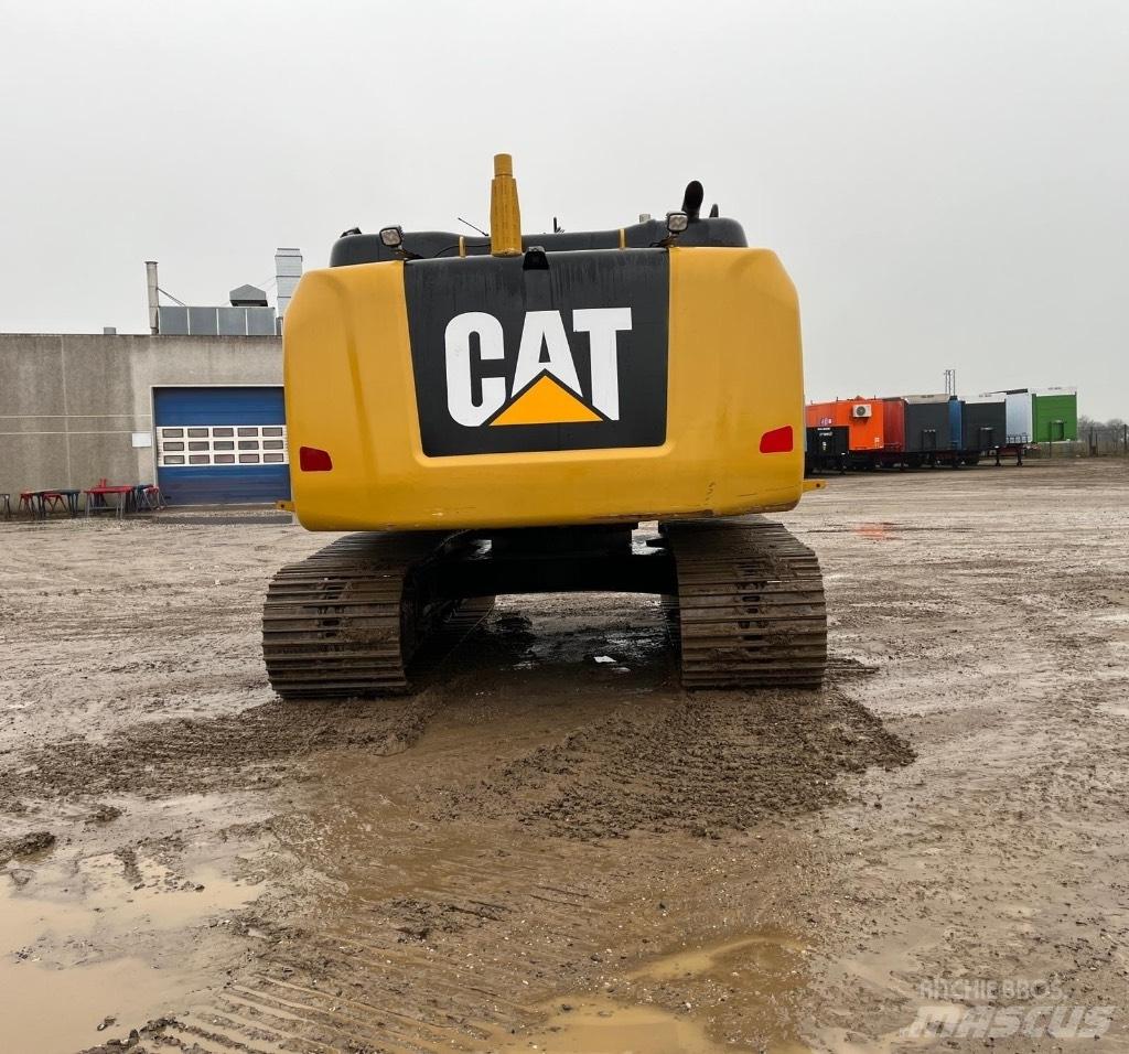 CAT 323 F L Bageri guseničari