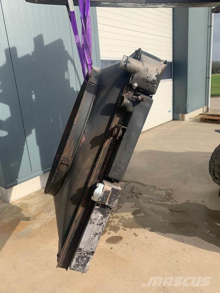 Liebherr A932 Radijatori