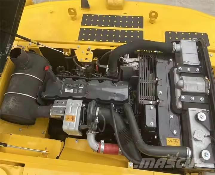 Komatsu PC220-8 Bageri guseničari