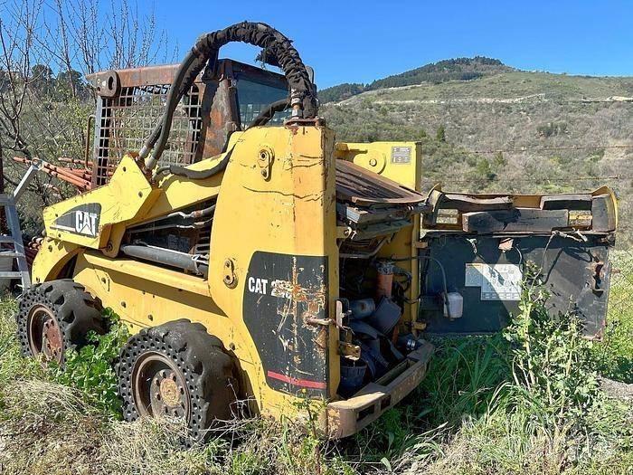 CAT 248 Mini utovarivači