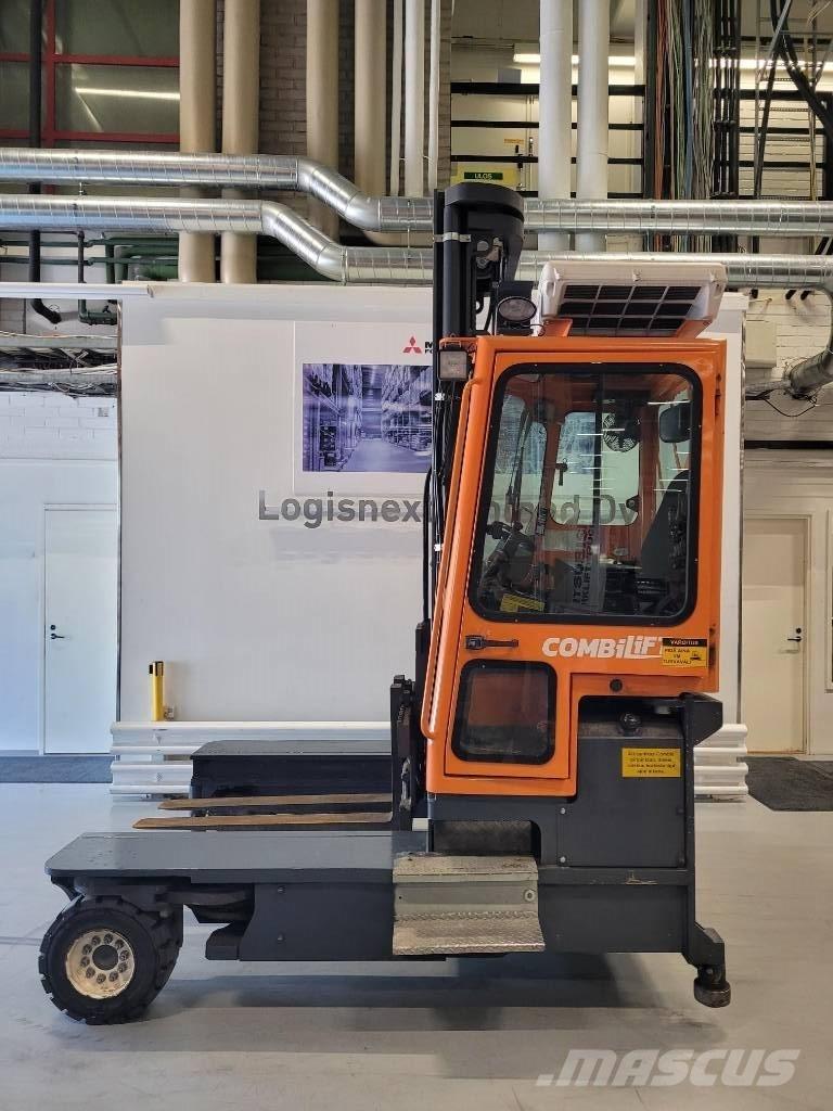 Combilift C 4000 Viljuškari sa 4-stranskim dohvatom