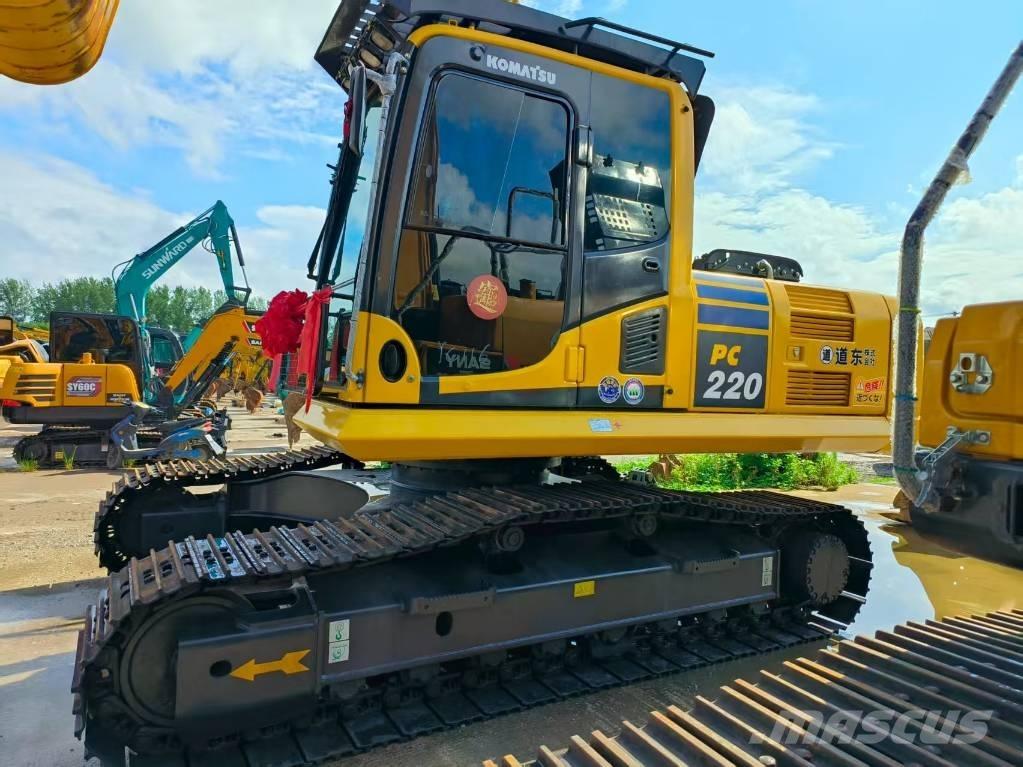 Komatsu PC 220-8 Bageri guseničari