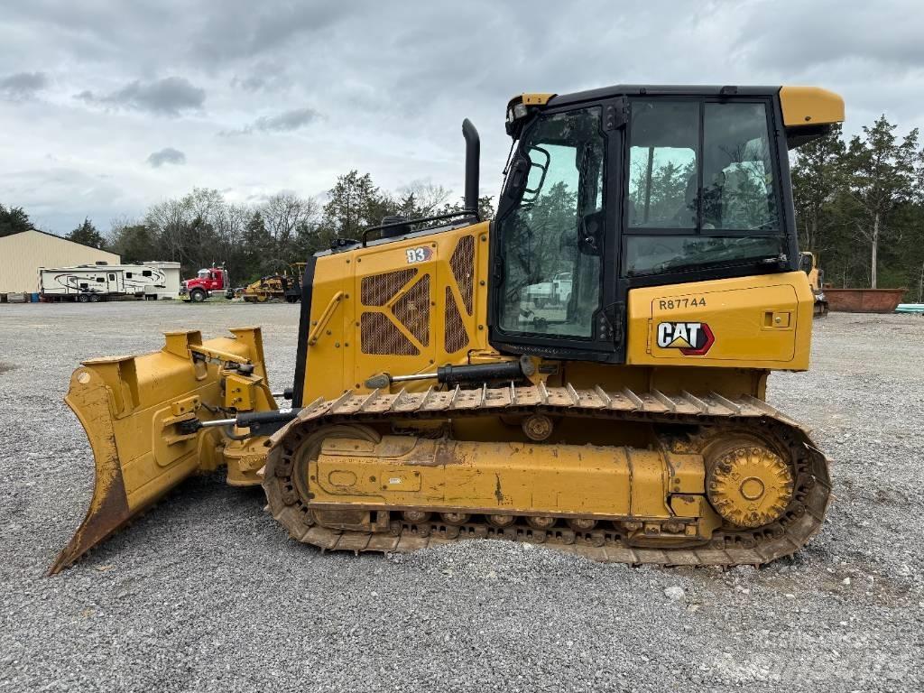 CAT D3 Buldožeri guseničari