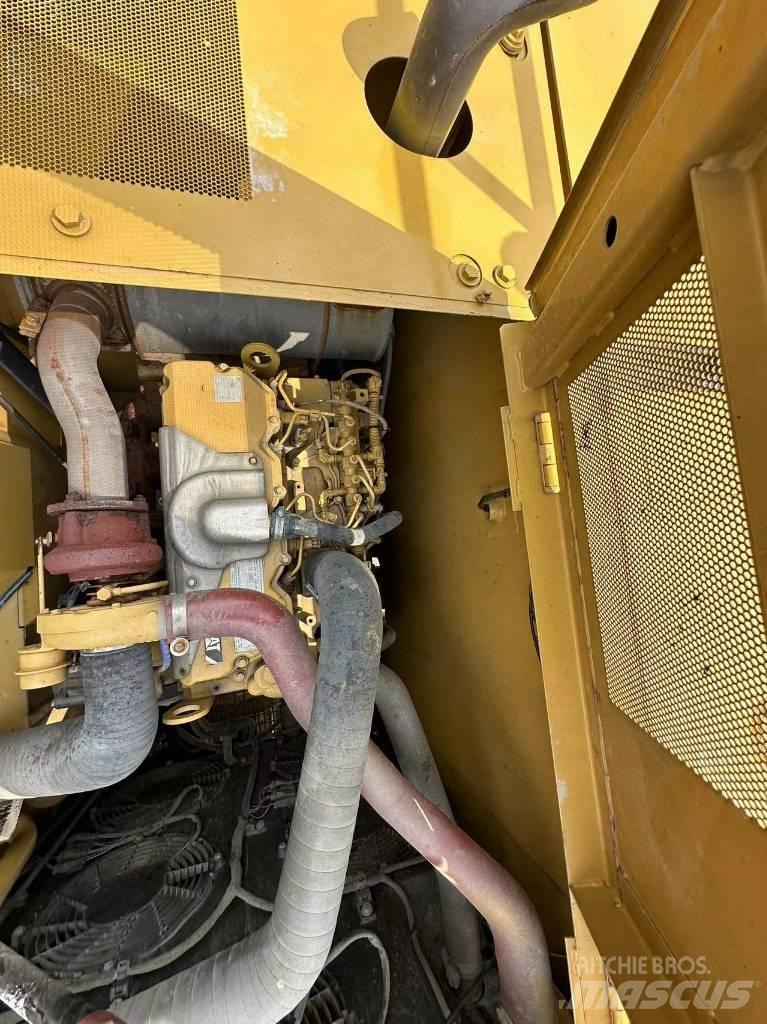 CAT 320GC Bageri guseničari