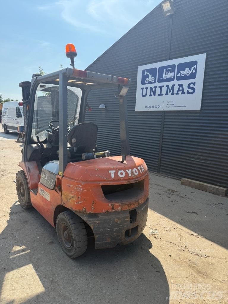 Toyota FD 25 Dizelski viljuškari