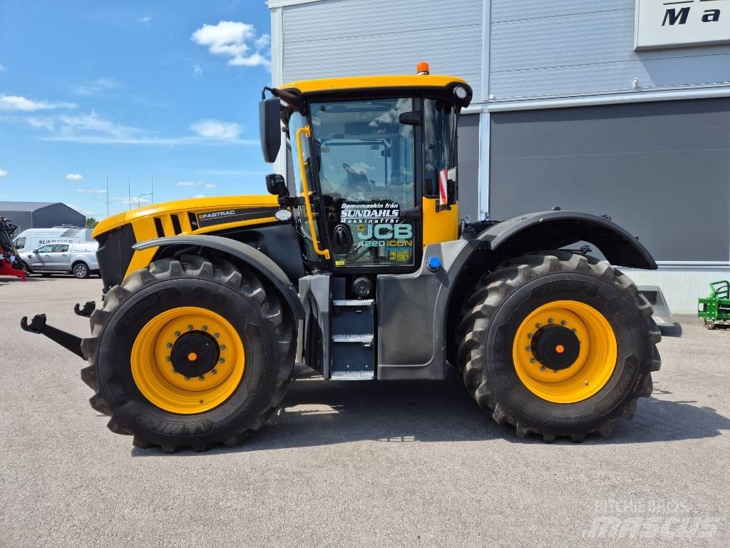 JCB Fastrac 4220 Traktori