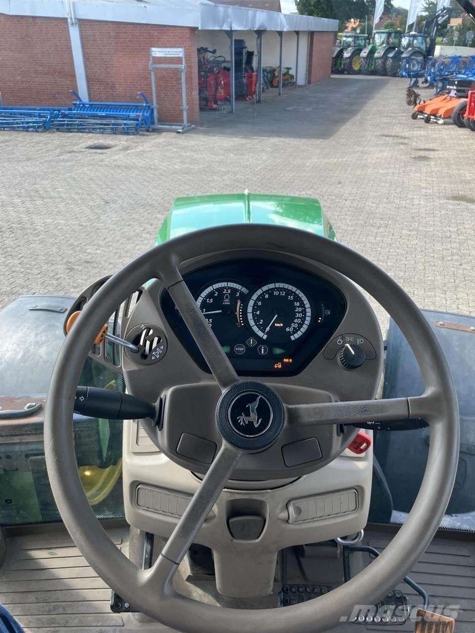 John Deere 6130R Traktori