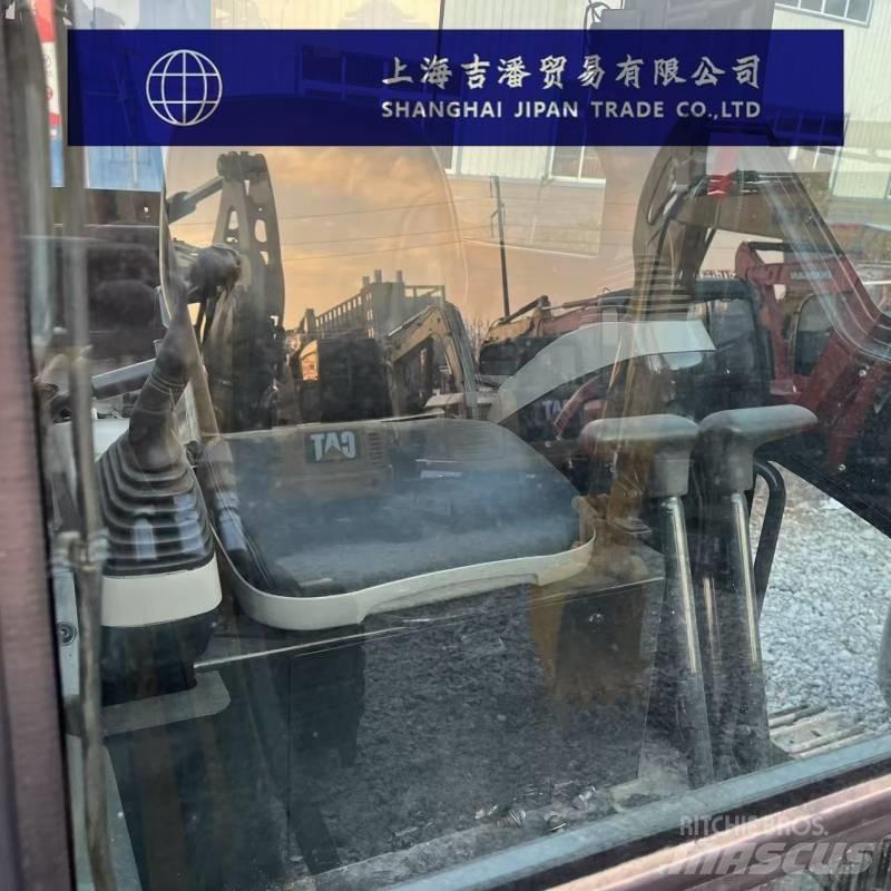 Komatsu PC 40 MR Mini bageri < 7t