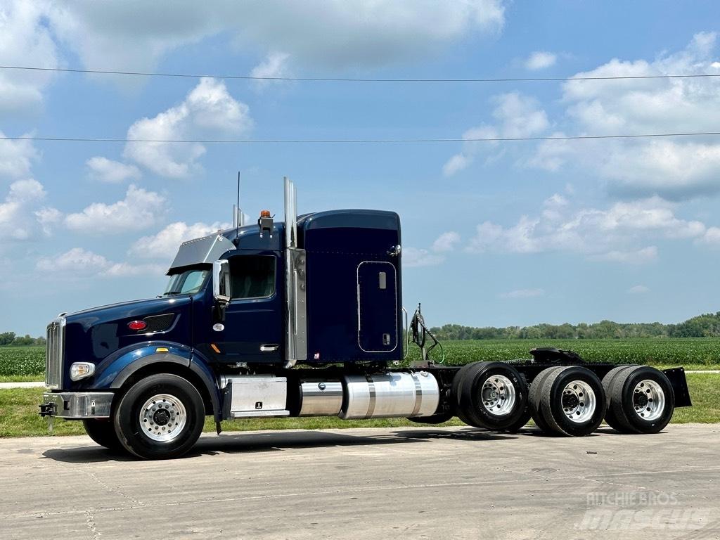 Peterbilt 567 Tegljači