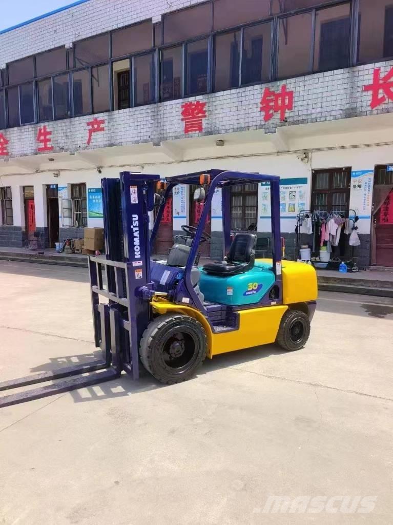Komatsu FD 30 Dizelski viljuškari