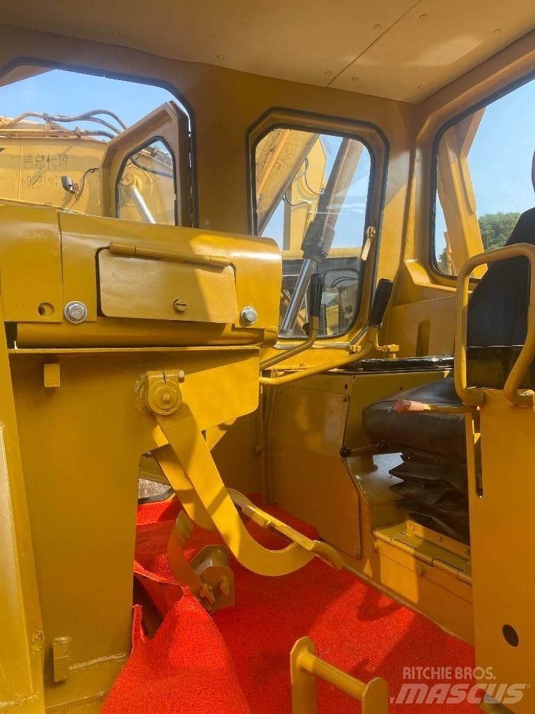 CAT D 8 K Buldožeri guseničari