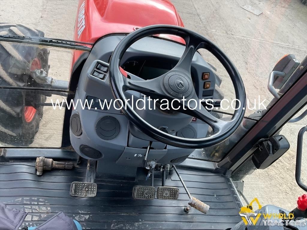 Kubota M 135 GX Traktori