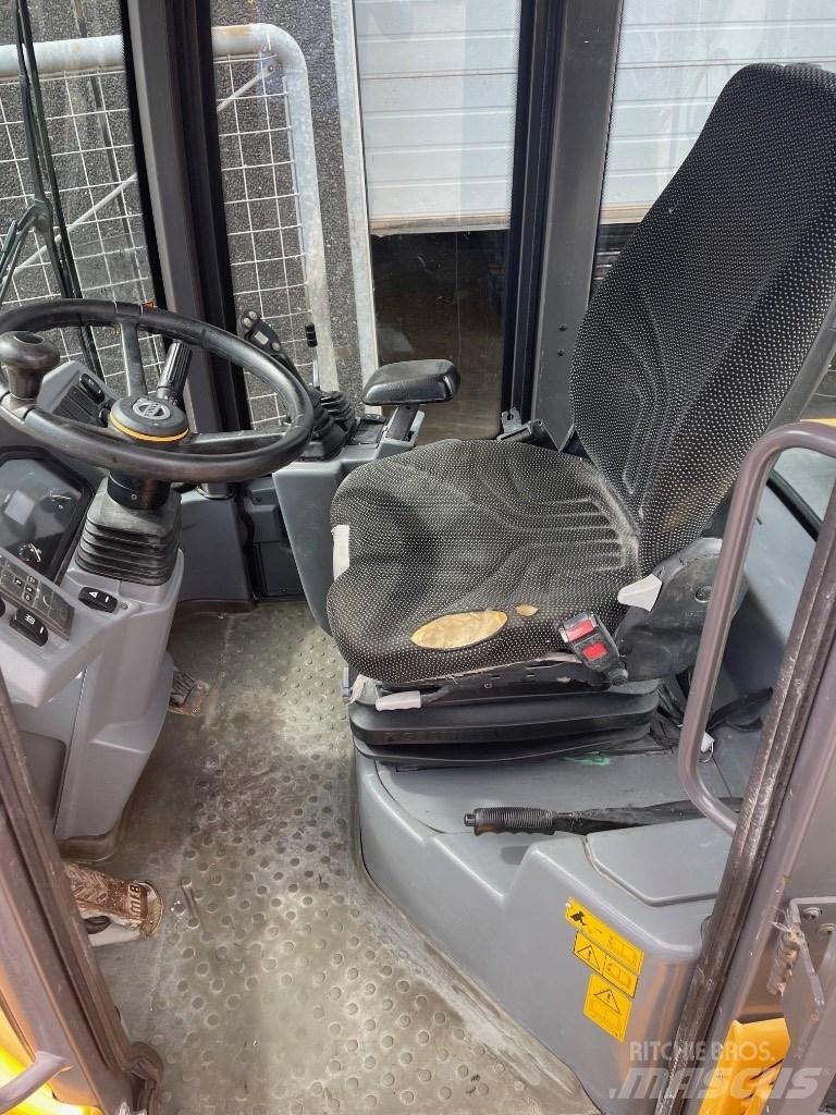 Volvo L30G Mini utovarivači