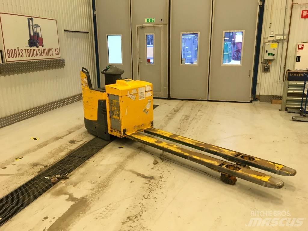 Jungheinrich ERE 225 Nisko podizni električni viljuškar