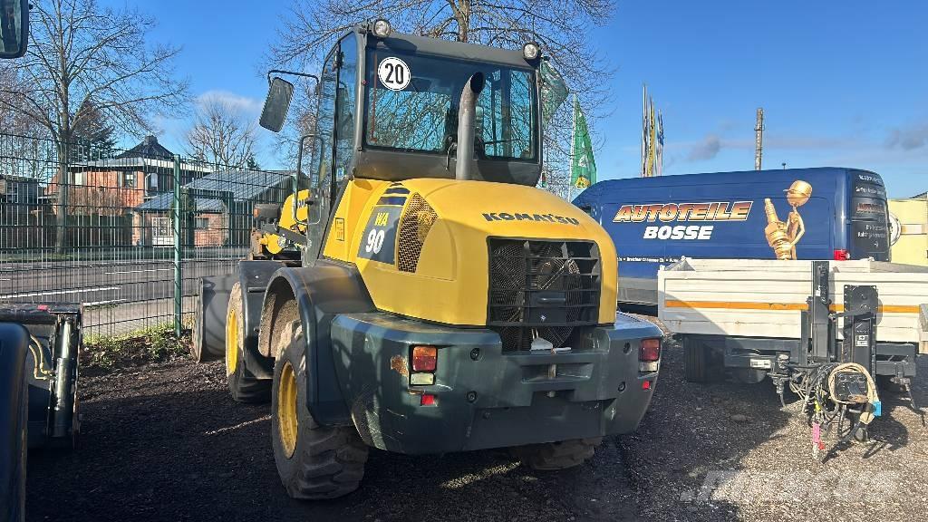 Komatsu WA 90 Utovarivači na točkove