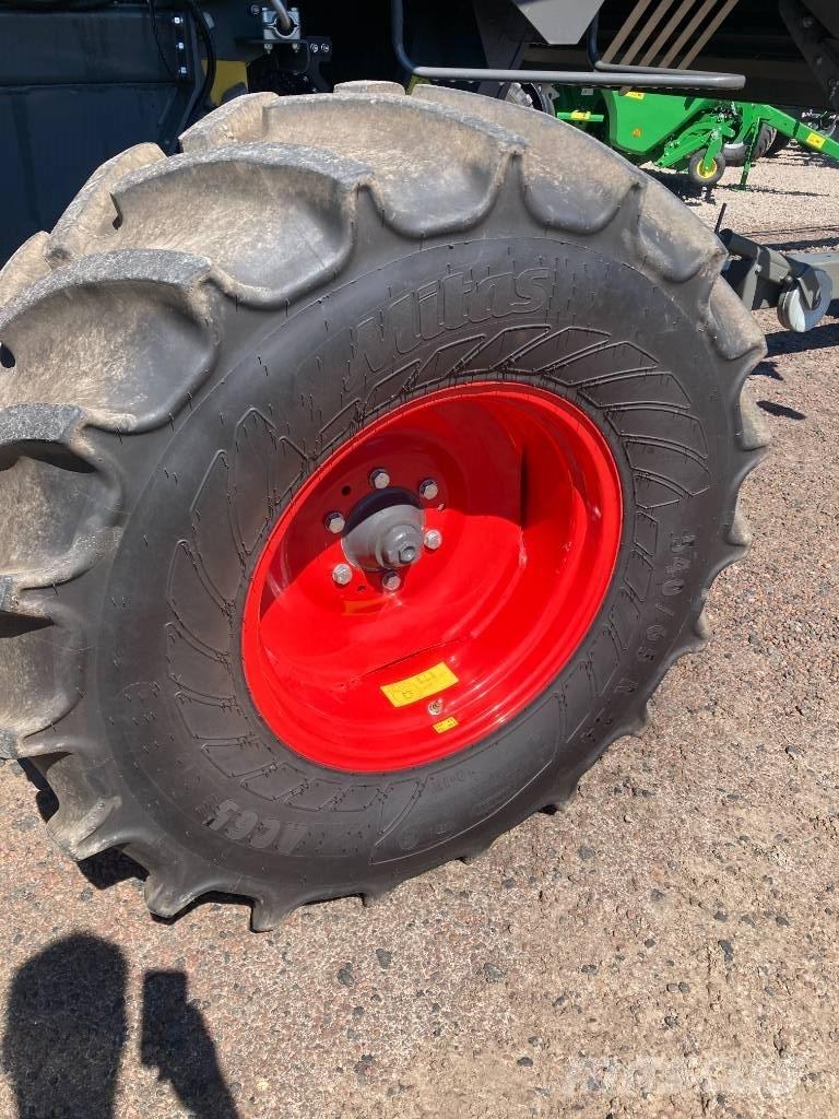 Fendt 6335 C Kombajni