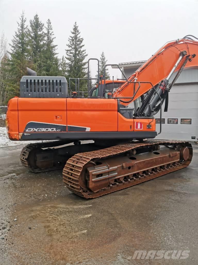 Doosan DX 300 LC-5 Bageri guseničari