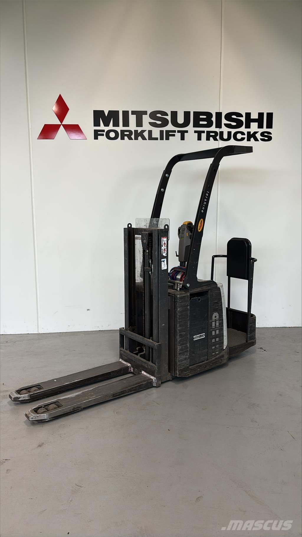 Atlet PDP200 Samopogonski ručni viljuškari