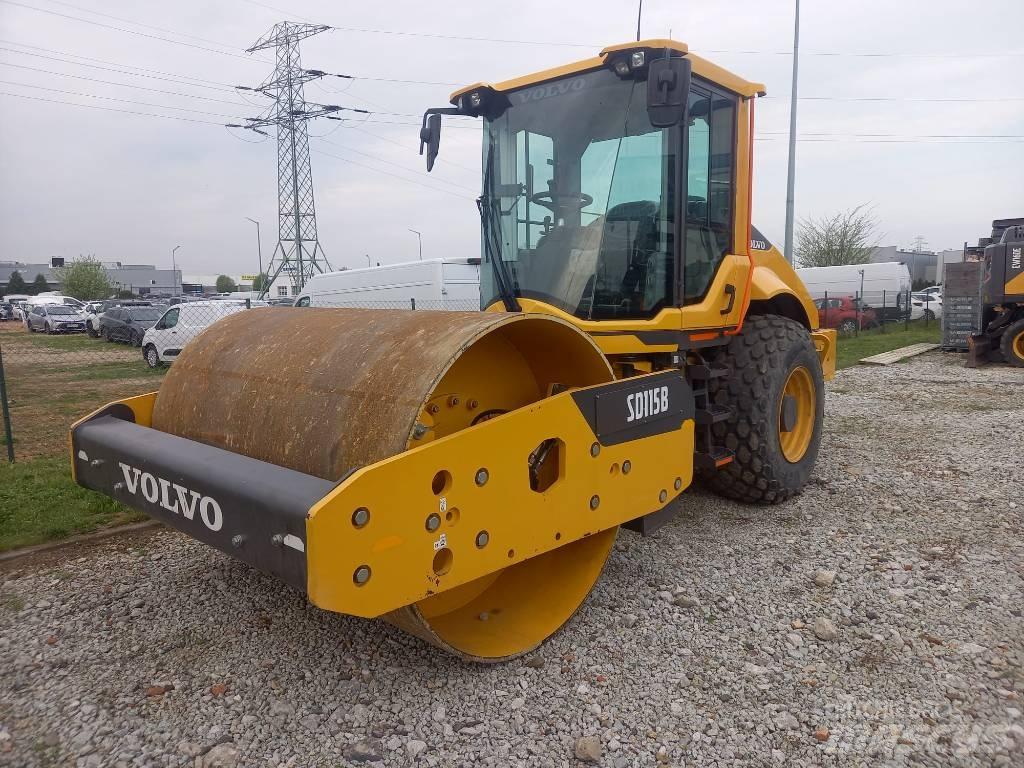 Volvo SD 115 B Valjci sa jednim bubnjem