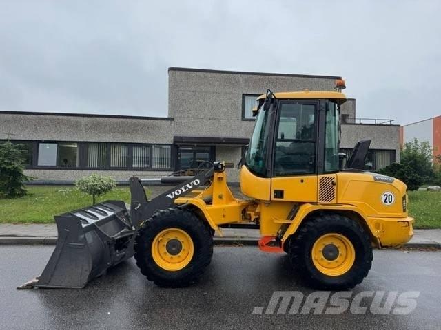 Volvo L 30 G Utovarivači na točkove
