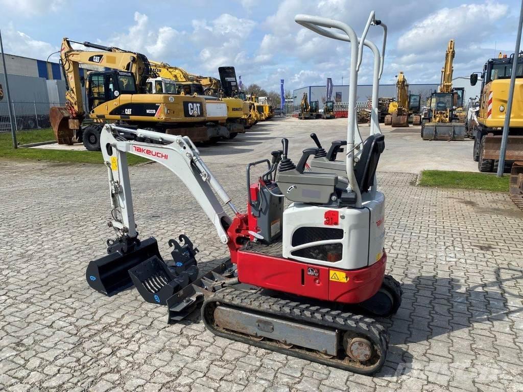 Takeuchi TB210R Mini bageri < 7t