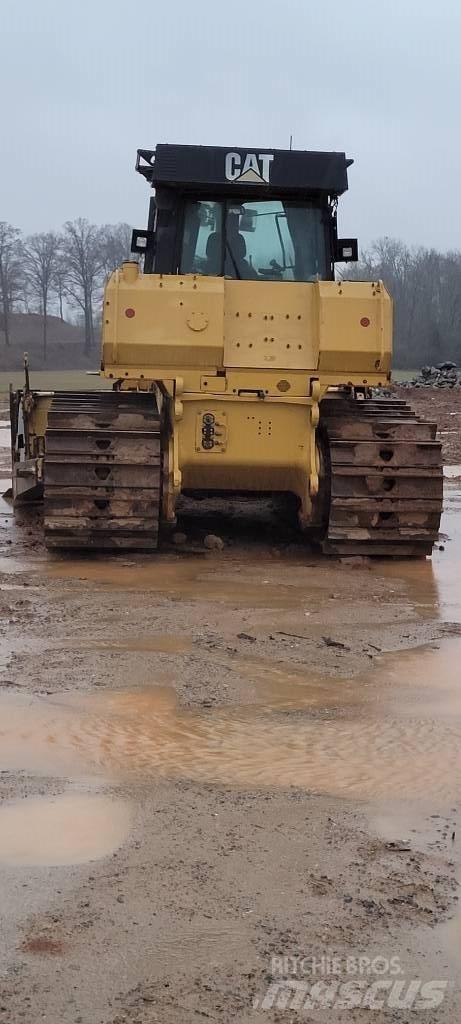 CAT D7E Buldožeri guseničari
