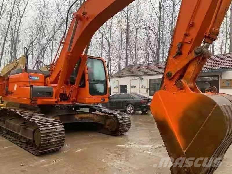 Doosan DX300LC Bageri guseničari