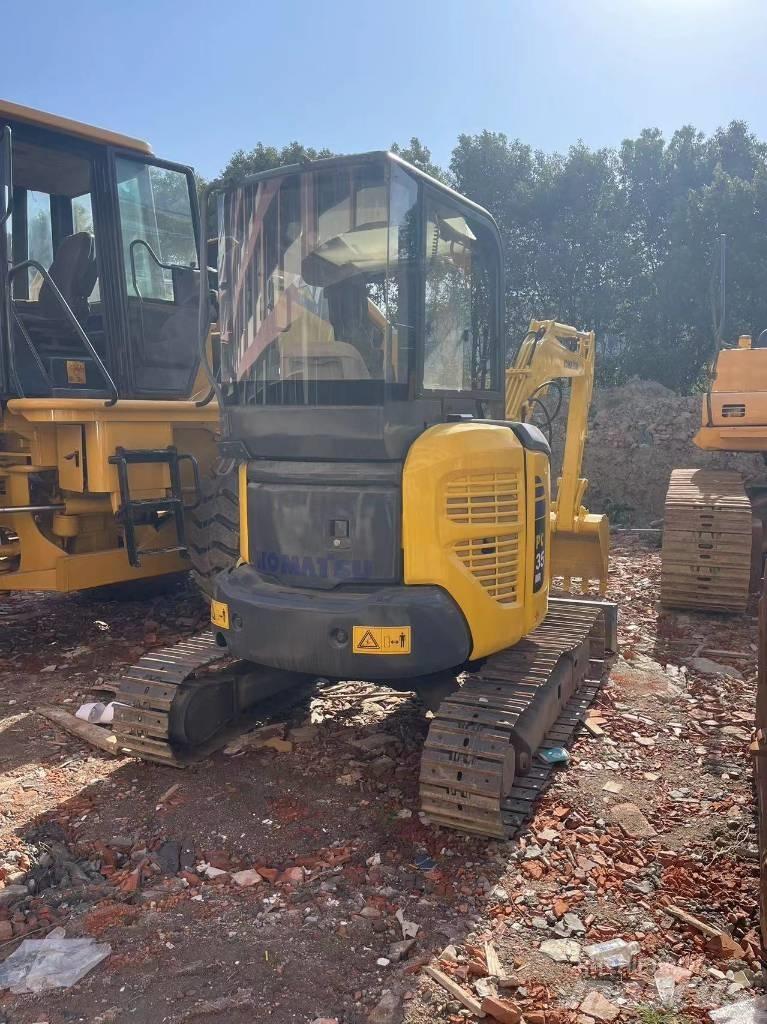 Komatsu PC 35 Bageri guseničari