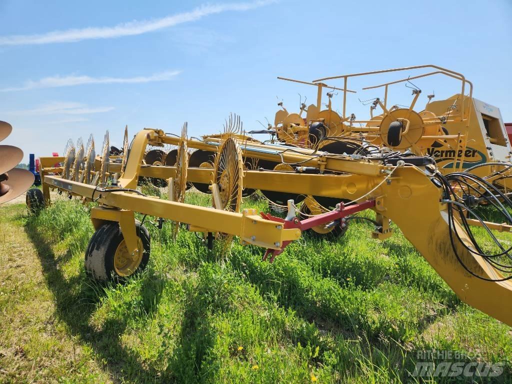 Vermeer VR1428 Okretači i sakupljači sena