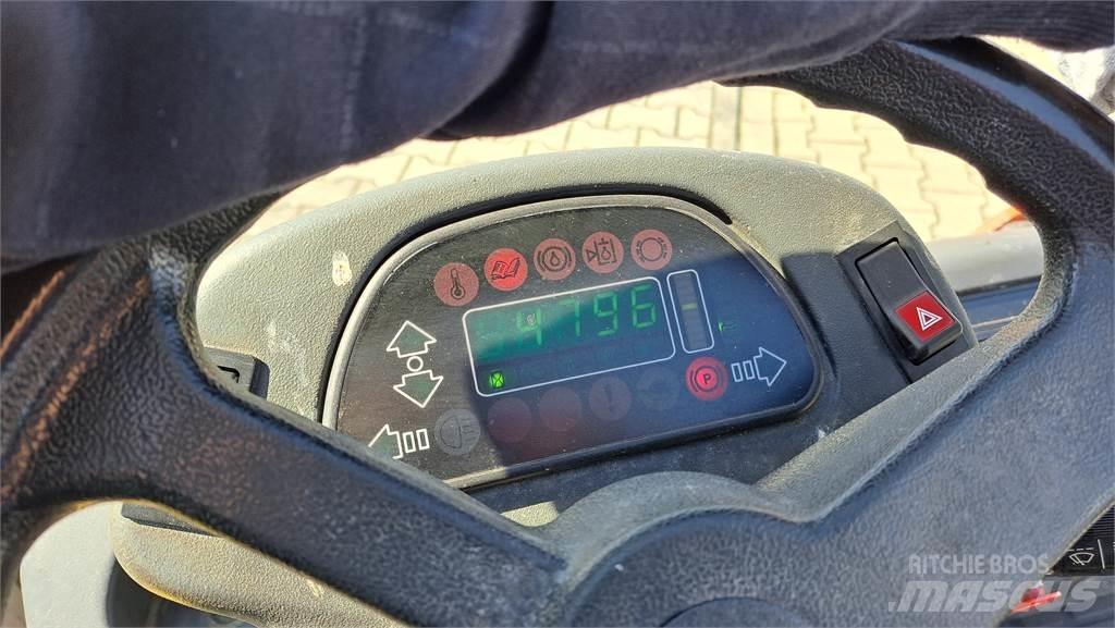 Linde P250 Tegljači