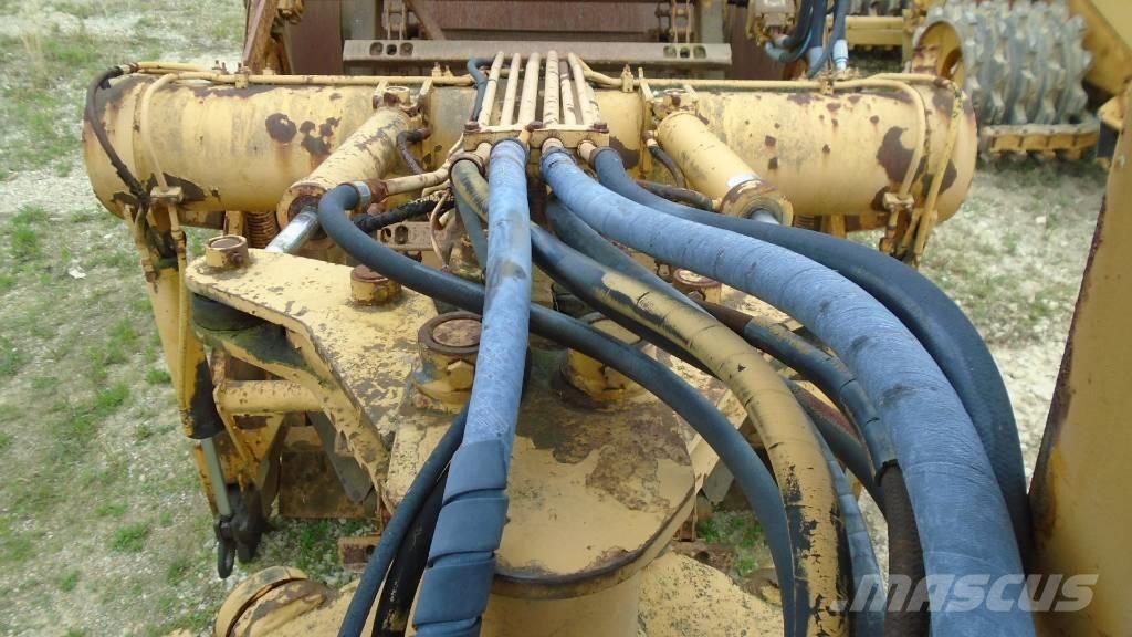 International 412B Polovni strugači