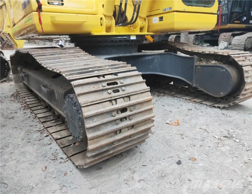 Komatsu PC200-7 Bageri guseničari