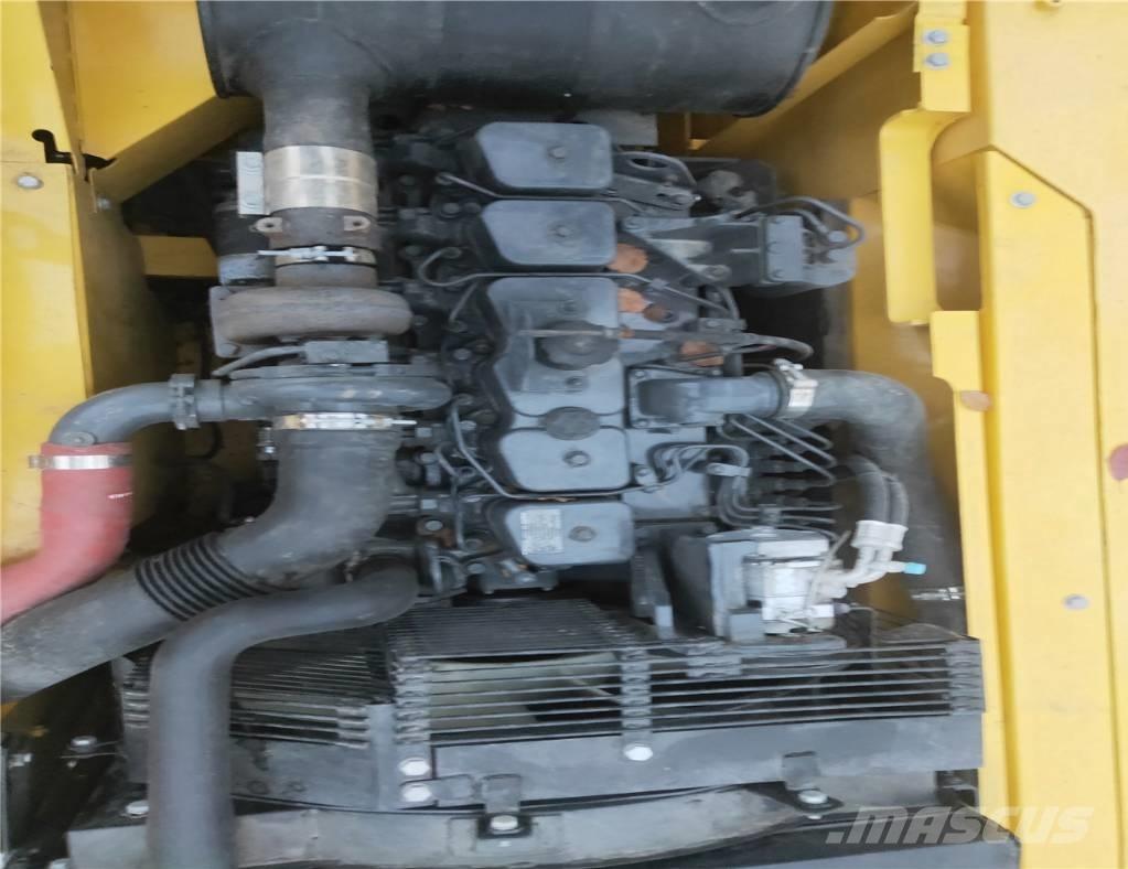 Komatsu PC200-7 Bageri guseničari