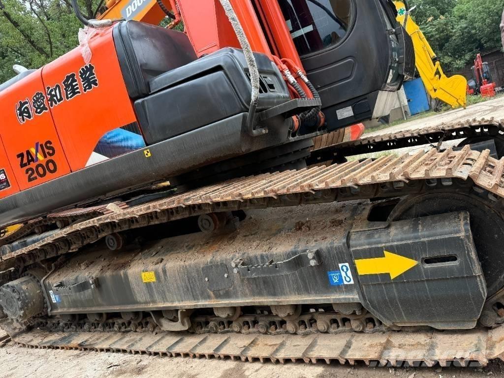 Hitachi ZX 200 Bageri guseničari