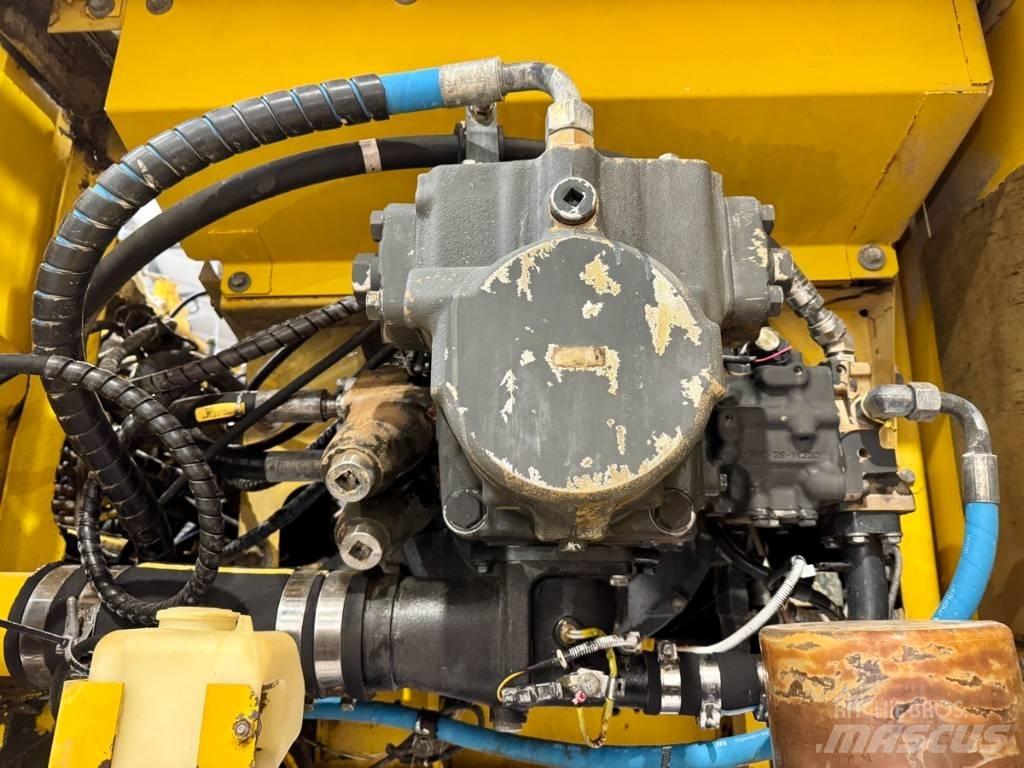 Komatsu PC 490 LC-10 Bageri guseničari