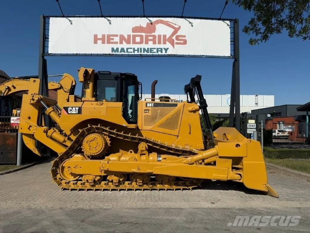 CAT D8T (D8R) Buldožeri guseničari