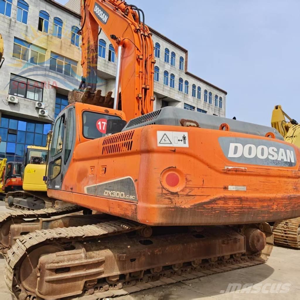 Doosan DX 300 LC Bageri guseničari